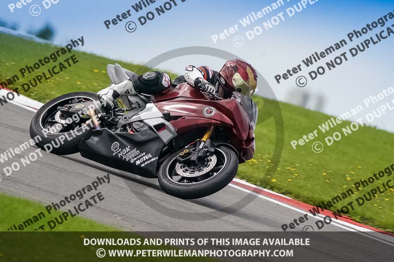 donington no limits trackday;donington park photographs;donington trackday photographs;no limits trackdays;peter wileman photography;trackday digital images;trackday photos